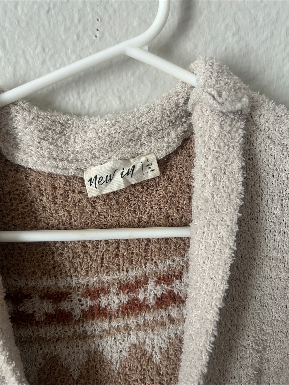 Cream Aztec Open-Front Knit Cardigan with Rust Pattern - Picture 2 of 3